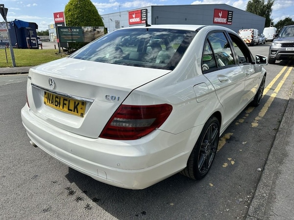 Used Mercedes-Benz C-Class 2011 for sale - 72333615: Photo 7