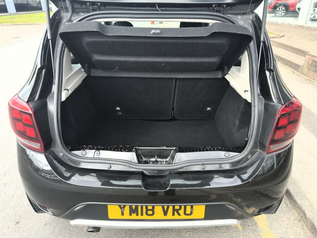 Used Dacia Sandero Stepway 2018 for sale - 76185234: Photo 9