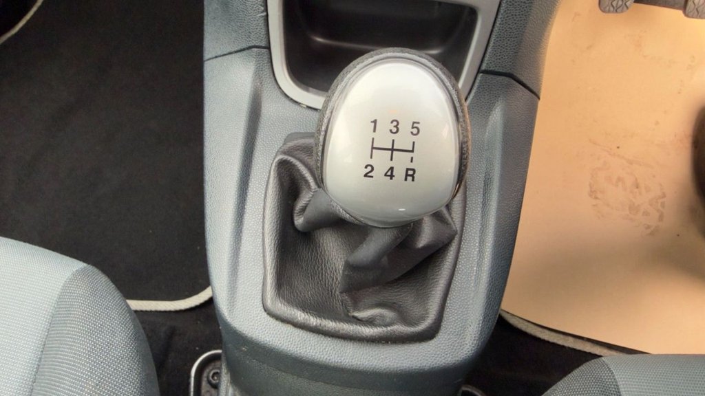 Used Ford Fiesta 2010 for sale - 77905102: Photo 12