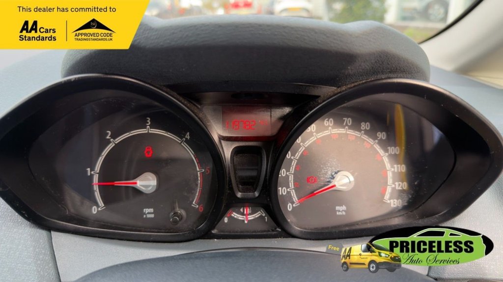 Used Ford Fiesta 2010 for sale - 77905102: Photo 15