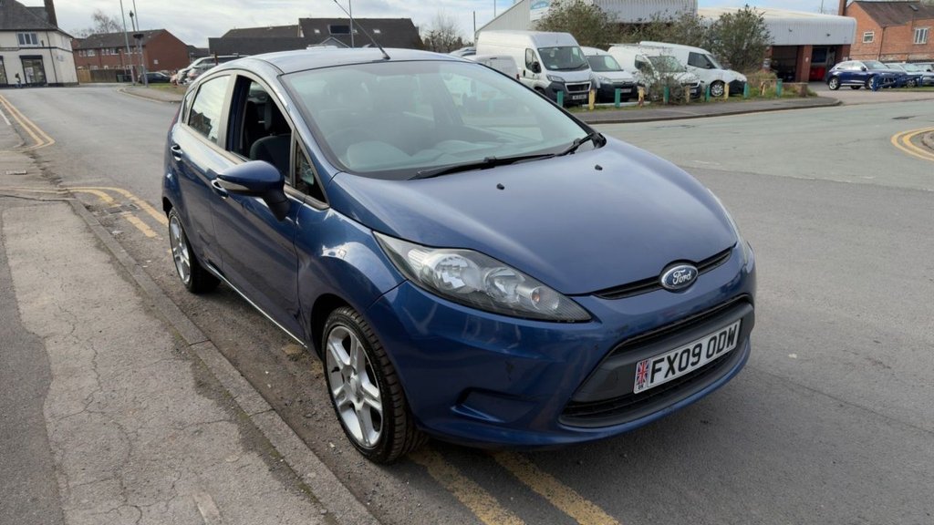 Used Ford Fiesta 2010 for sale - 77905102: Photo 4