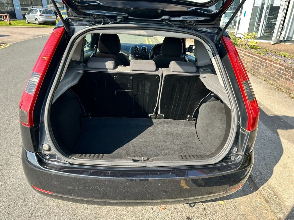 Used Ford Fiesta 2004 for sale - 77697671: Photo 8