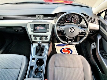 Used Volkswagen Passat 2015 for sale - 76185244: Photo 2