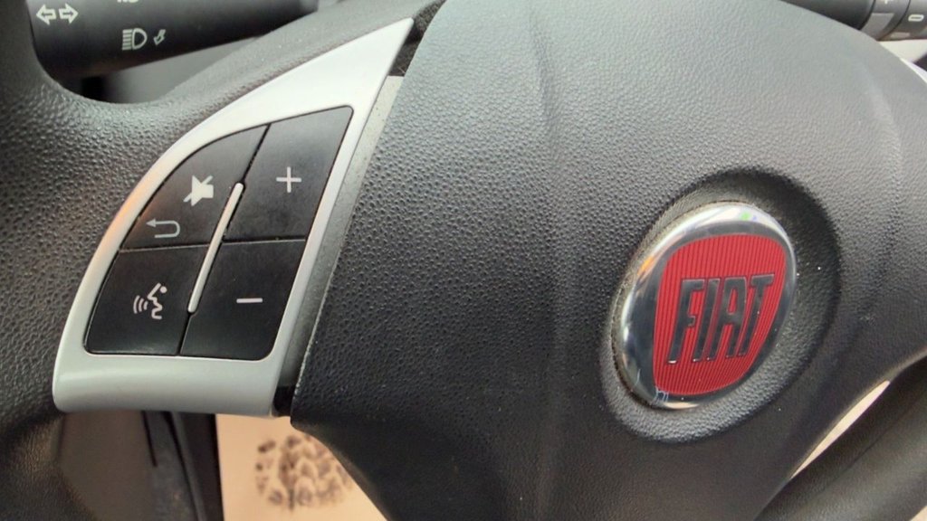 Used Fiat Punto 2015 for sale - 77905057: Photo 15