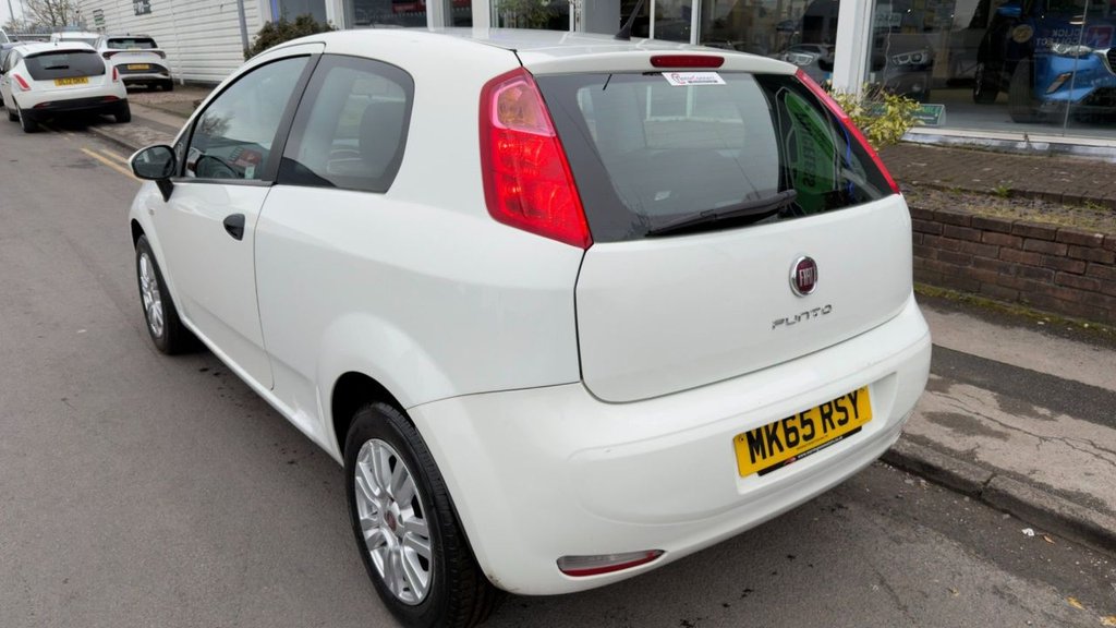 Used Fiat Punto 2015 for sale - 77905057: Photo 5