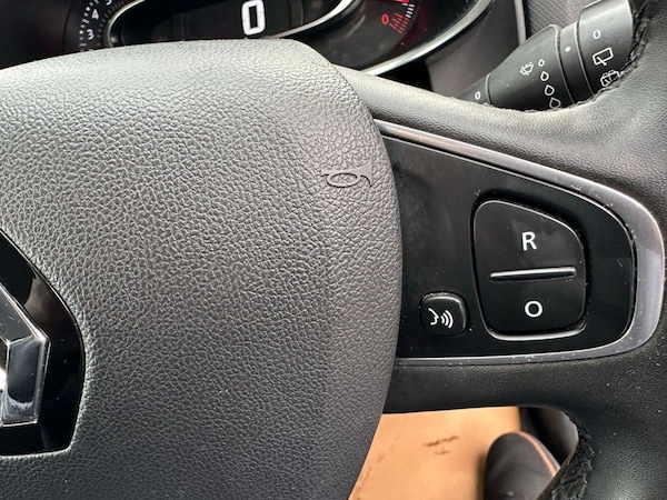 Used Renault Clio 2018 for sale - 74091114: Photo 19