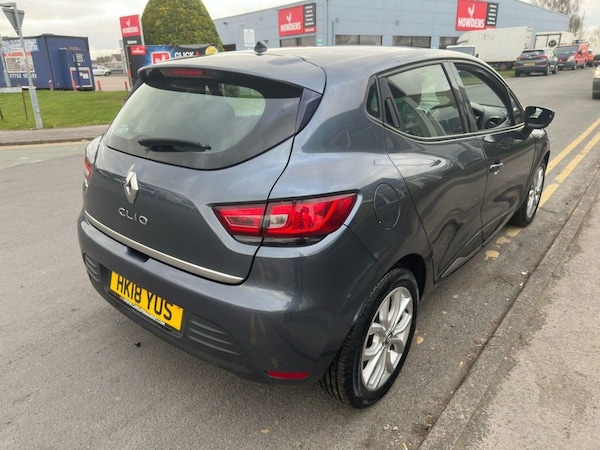 Used Renault Clio 2018 for sale - 74091114: Photo 7