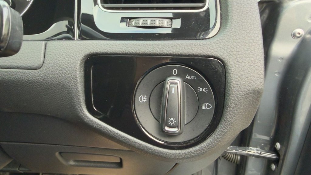 Used Volkswagen Golf 2018 for sale - 76867757: Photo 26