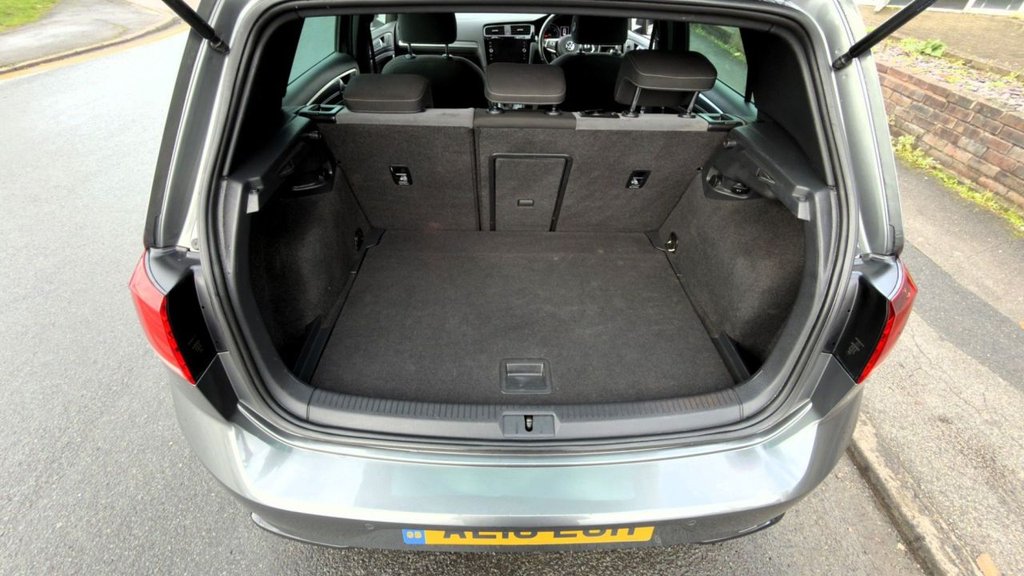 Used Volkswagen Golf 2018 for sale - 76867757: Photo 8