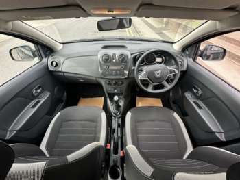 Used Dacia Sandero Stepway 2018 for sale - 74380125: Photo