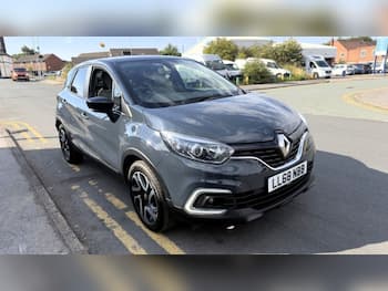 Used Renault Captur 2018 for sale - 79643409: Photo