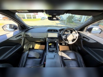 Used Jaguar F-Pace 2019 for sale - 78314981: Photo