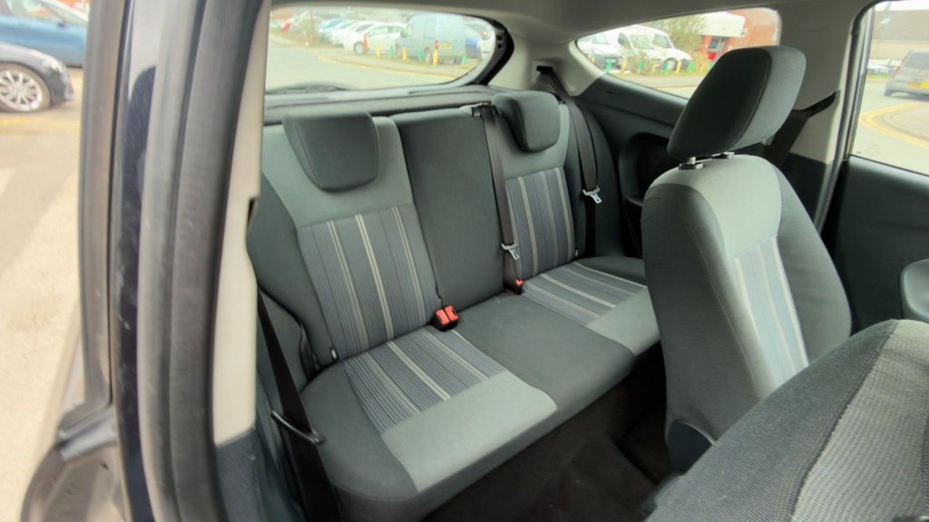 Used Ford Fiesta 2010 for sale - 77905063: Photo 11