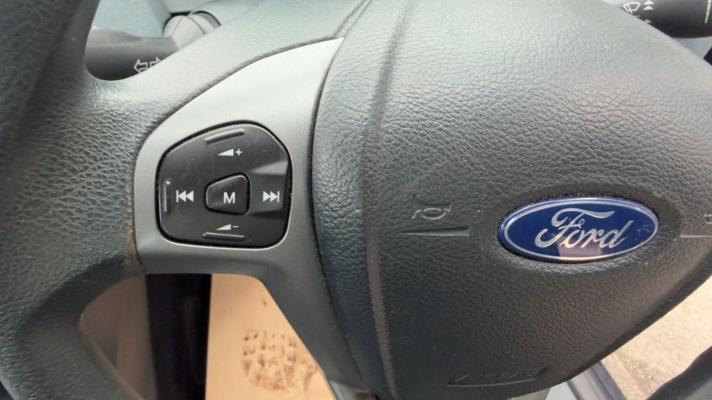 Used Ford Fiesta 2010 for sale - 77905063: Photo 15