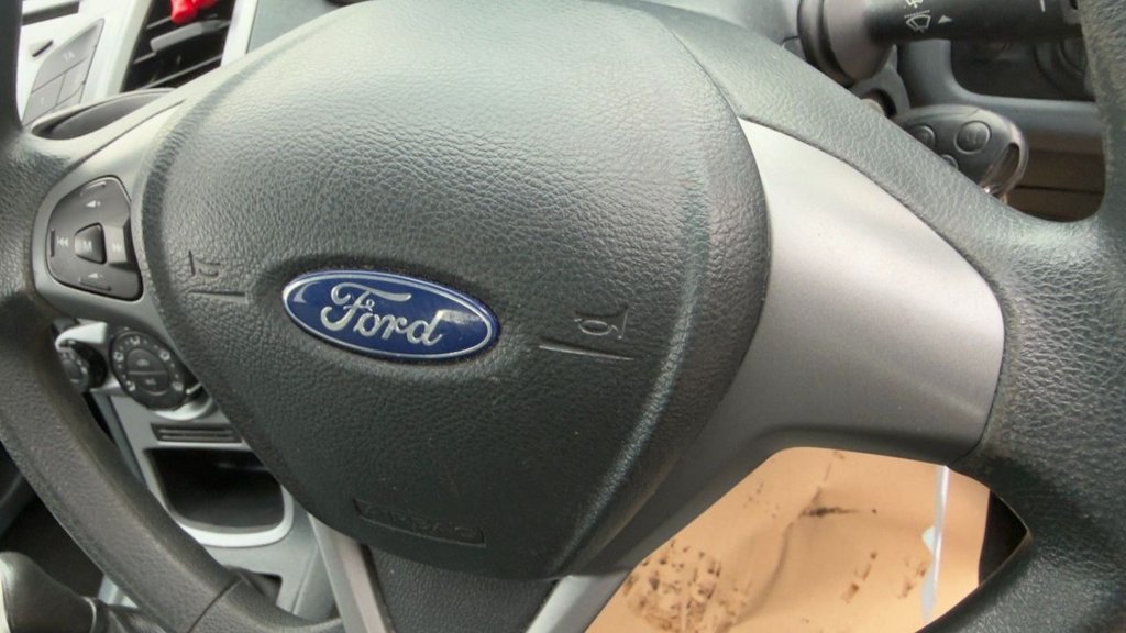Used Ford Fiesta 2010 for sale - 77905063: Photo 16