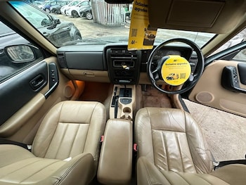 Used Jeep Cherokee 2000 for sale - 77697674: Photo