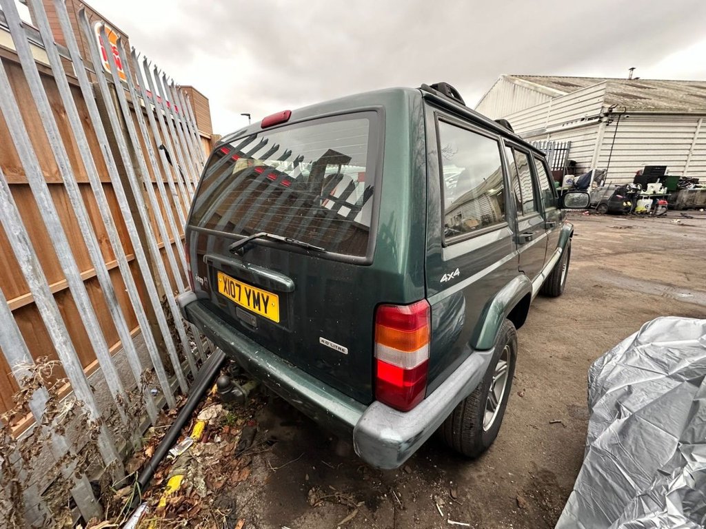 Used Jeep Cherokee 2000 for sale - 77697674: Photo 7