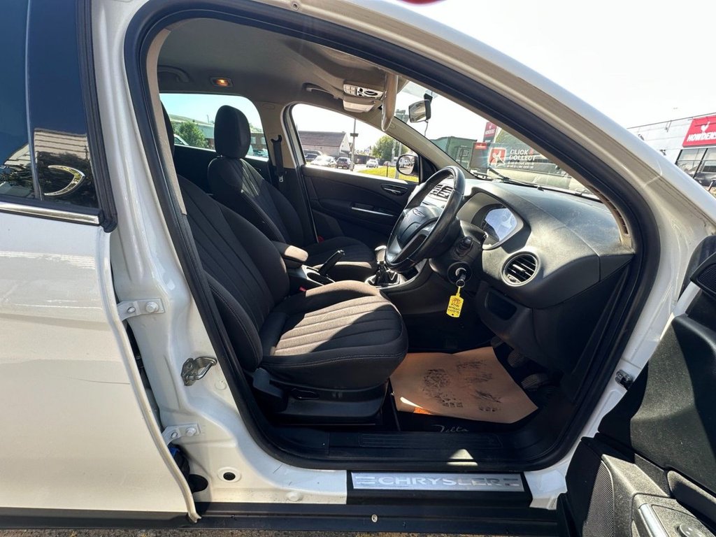 Used Chrysler Delta 2012 for sale - 77642155: Photo 11