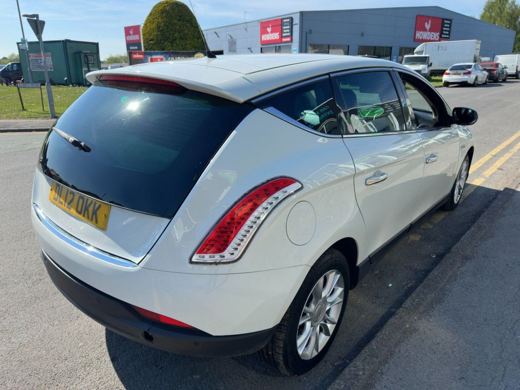 Used Chrysler Delta 2012 for sale - 77642155: Photo 7