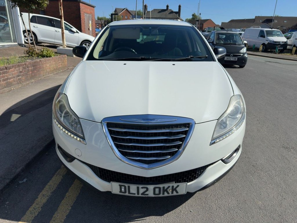 Used Chrysler Delta 2012 for sale - 77642155: Photo 8
