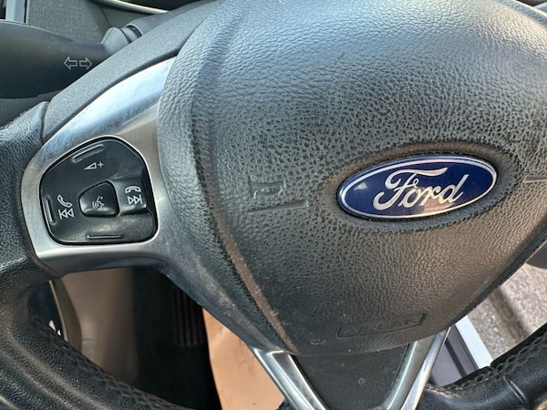 Used Ford Fiesta 2015 for sale - 74367709: Photo 17