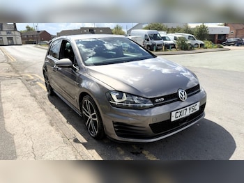 Used Volkswagen Golf 2017 for sale - 78315530: Photo