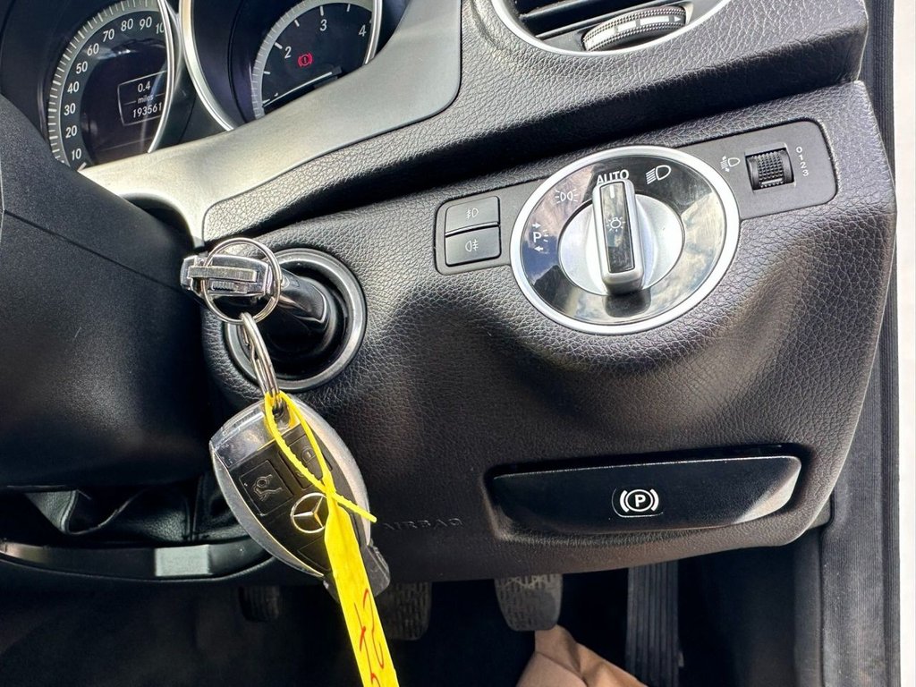 Used Mercedes-Benz C Class 2011 for sale - 77697672: Photo 20