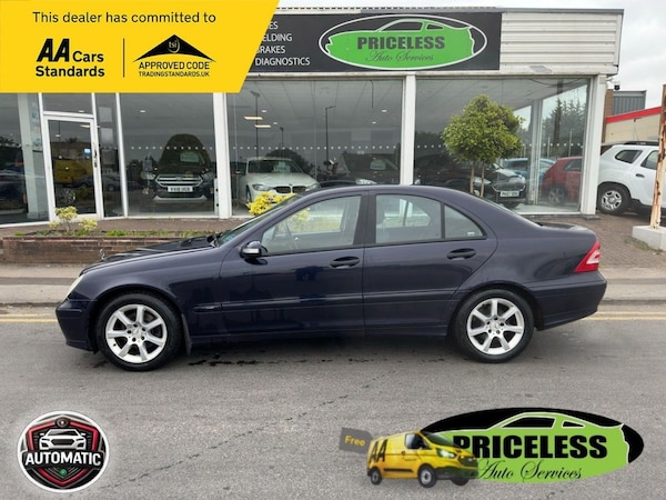 Used Mercedes-Benz C-Class 2004 for sale - 75111847: Photo 3