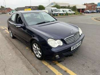 Used Mercedes-Benz C-Class 2004 for sale - 75111847: Photo