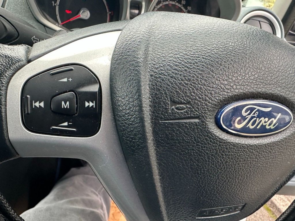 Used Ford Fiesta 2010 for sale - 76202750: Photo 15