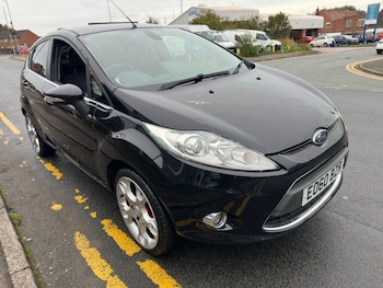 Used Ford Fiesta 2010 for sale - 76202750: Photo