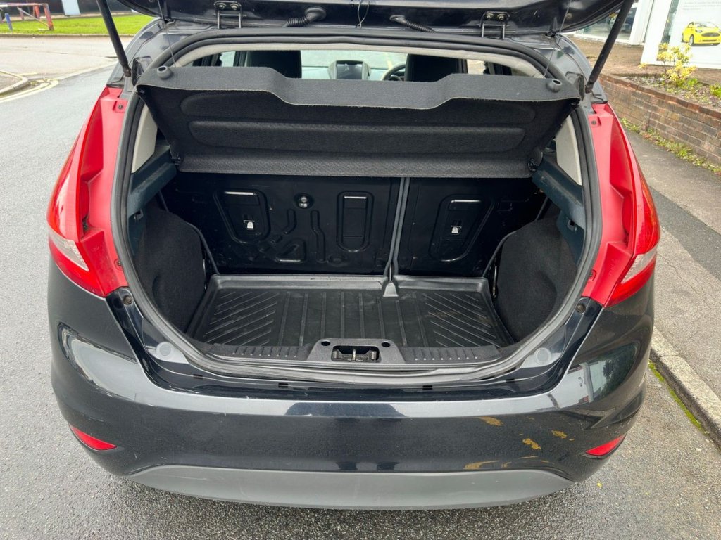 Used Ford Fiesta 2010 for sale - 76202750: Photo 9