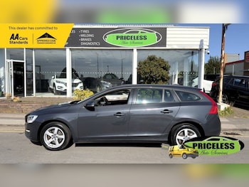 Used Volvo V60 2017 for sale - 79643390: Photo