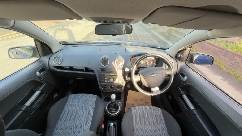 Used Ford Fusion 2007 for sale - 77905008: Photo 2