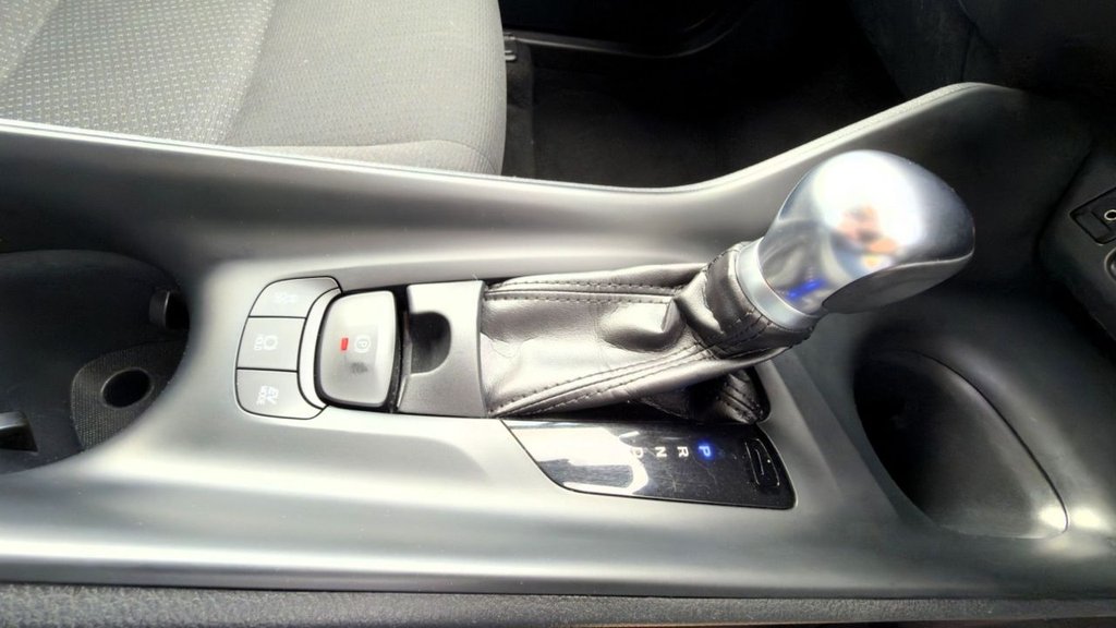 Used Toyota C-HR 2018 for sale - 76569952: Photo 12