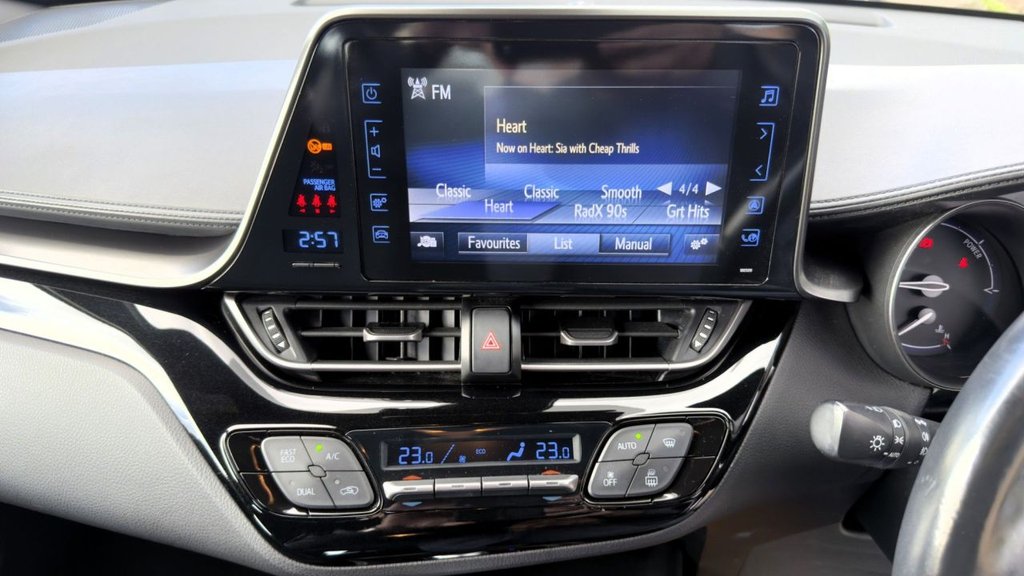 Used Toyota C-HR 2018 for sale - 76569952: Photo 14