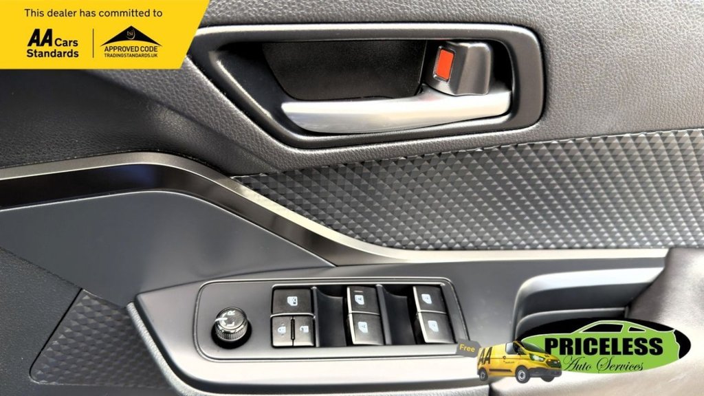 Used Toyota C-HR 2018 for sale - 76569952: Photo 23