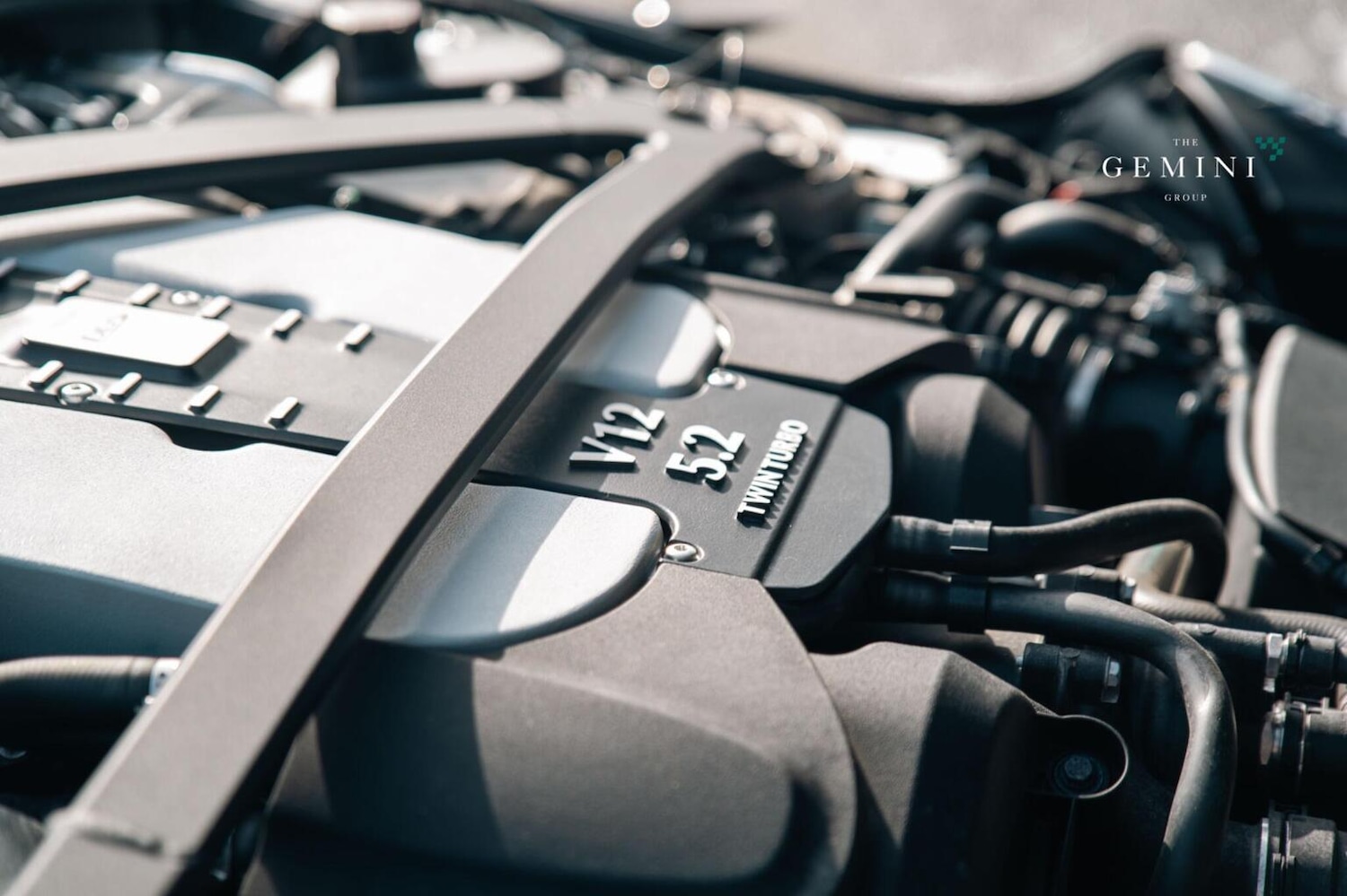 Used Aston Martin DBS 2020 for sale - 78098295: Photo 33