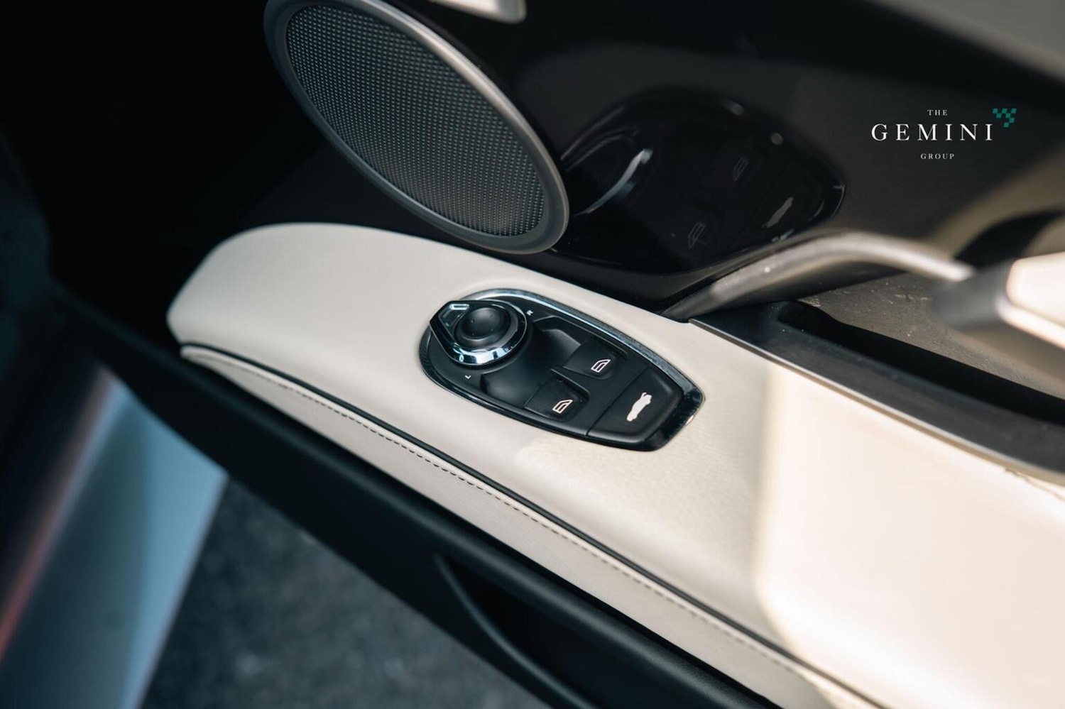 Used Aston Martin DBS 2020 for sale - 78098295: Photo 46