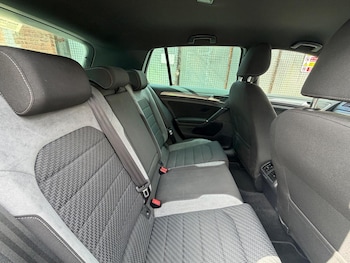 Used Volkswagen Golf 2018 for sale - 79115482: Photo