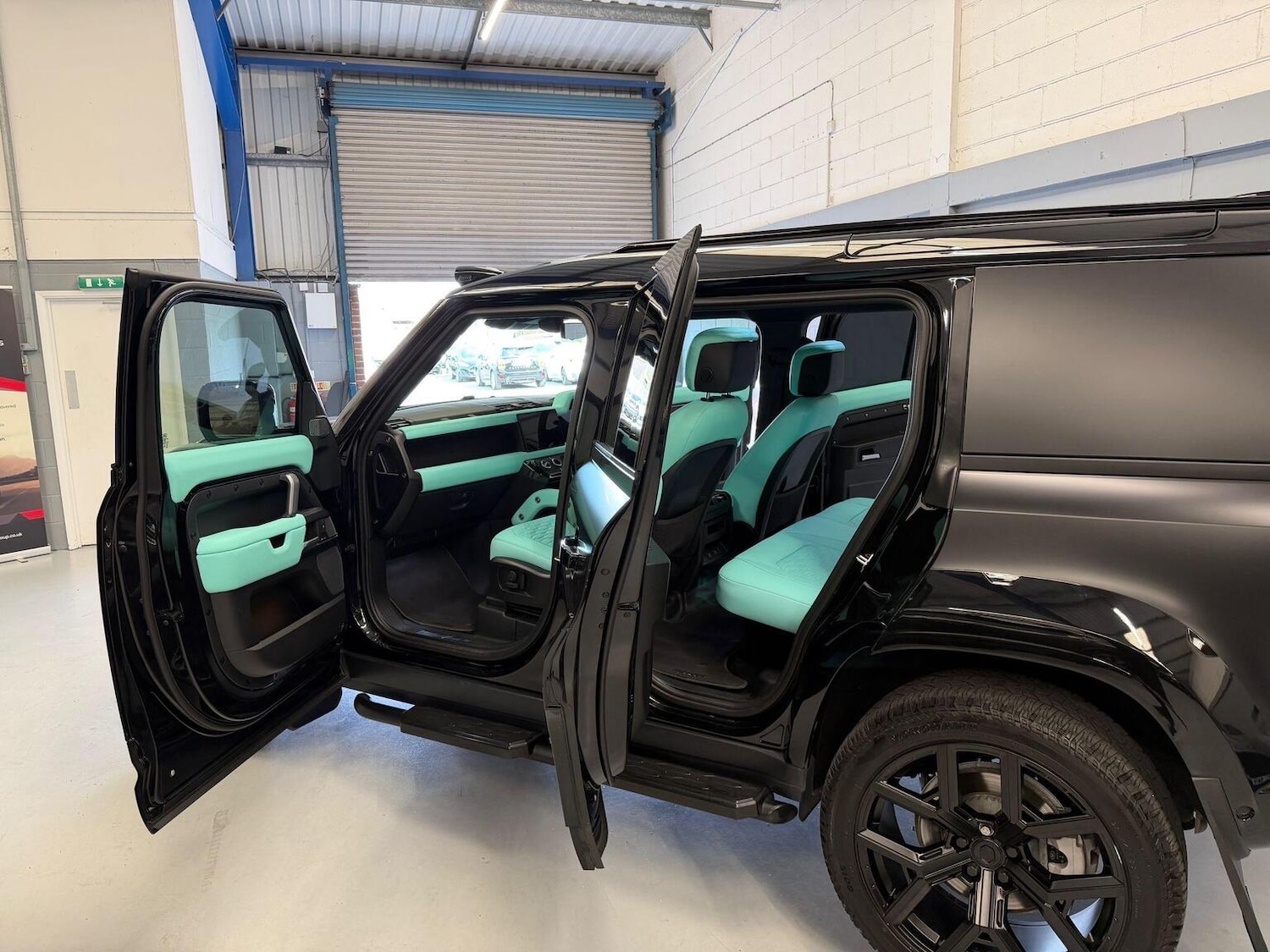 Used Land Rover Defender 110 2024 for sale - 78004505: Photo 11