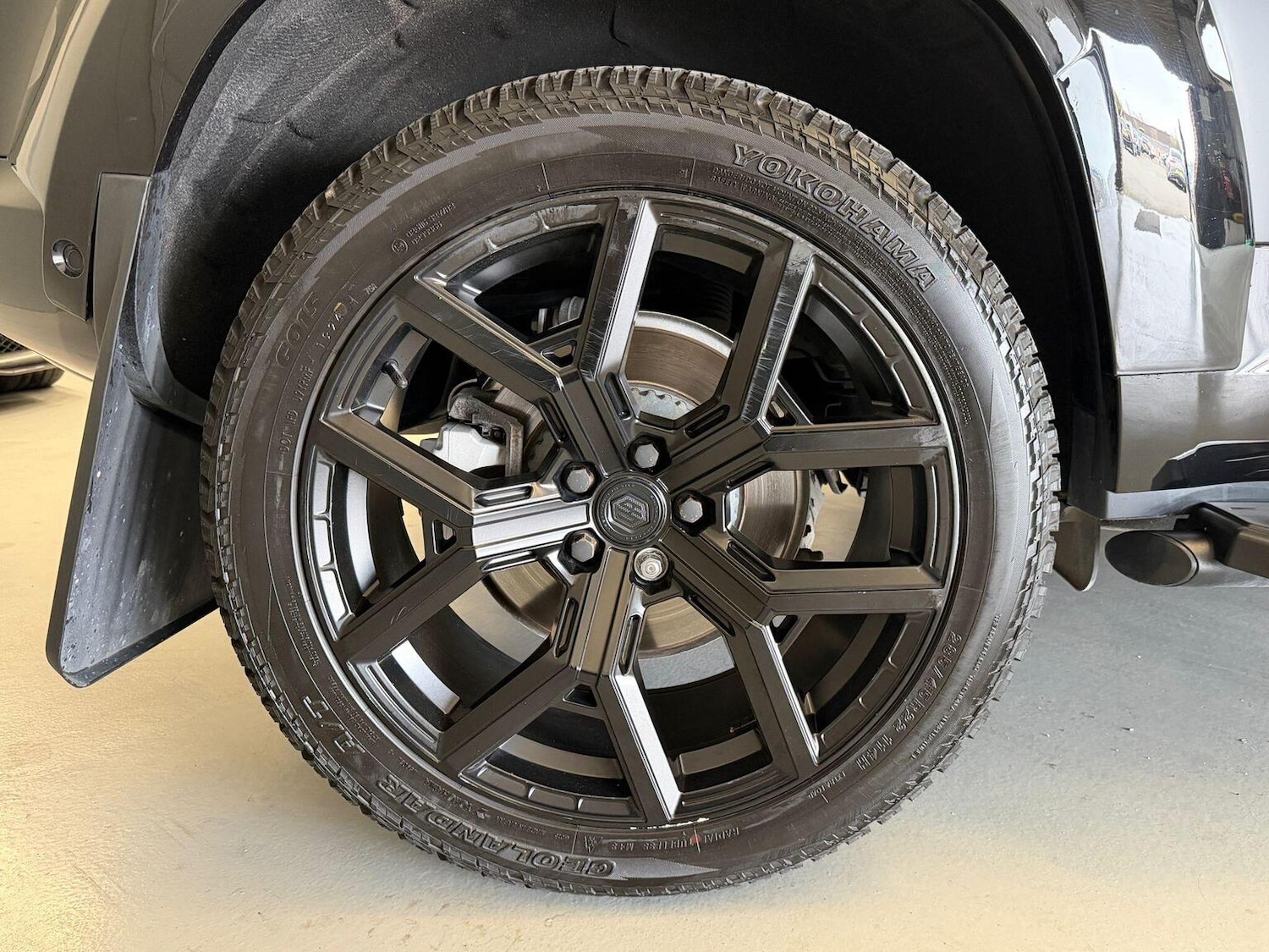 Used Land Rover Defender 110 2024 for sale - 78004505: Photo 24