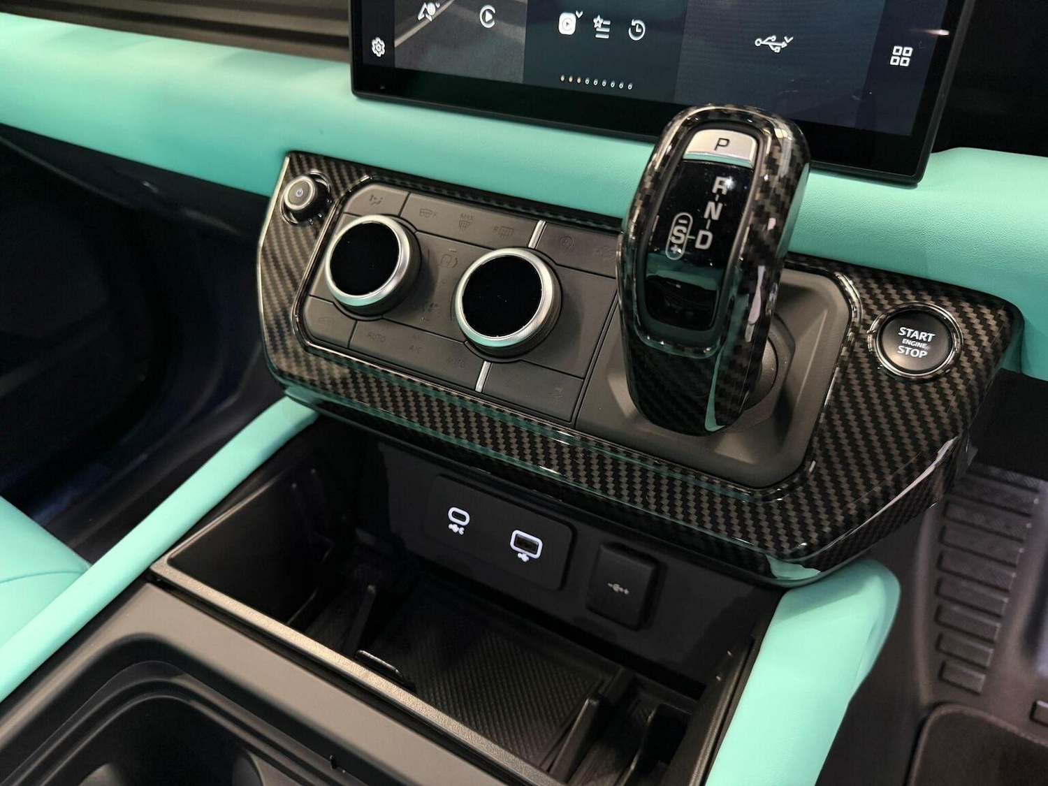 Used Land Rover Defender 110 2024 for sale - 78004505: Photo 26