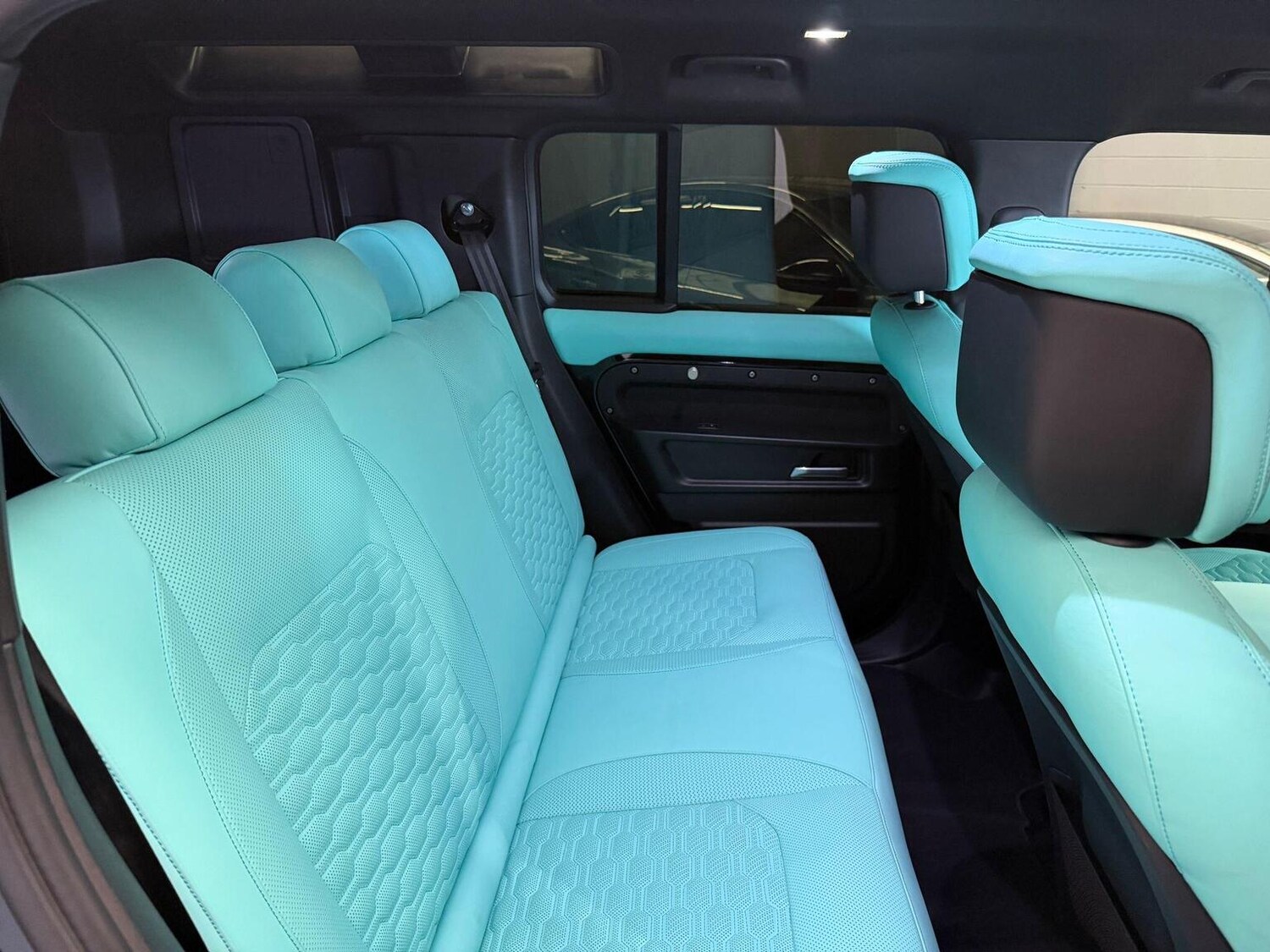 Used Land Rover Defender 110 2024 for sale - 78004505: Photo 3