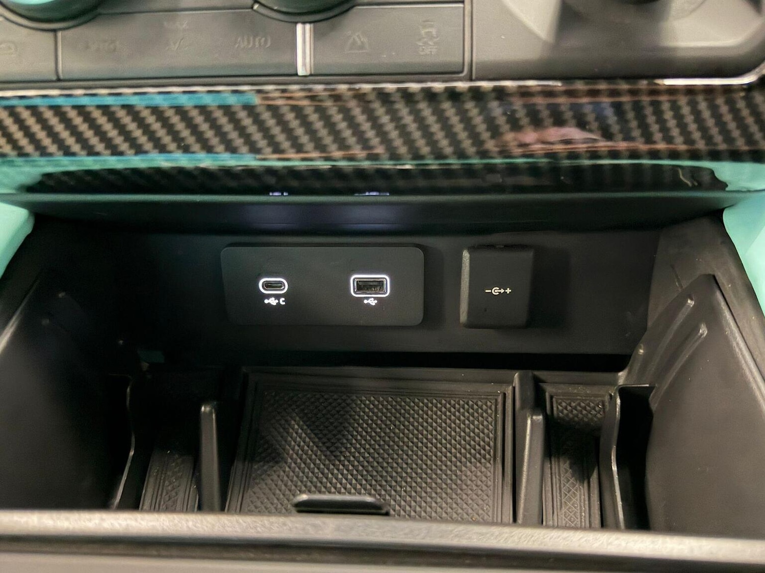 Used Land Rover Defender 110 2024 for sale - 78004505: Photo 42