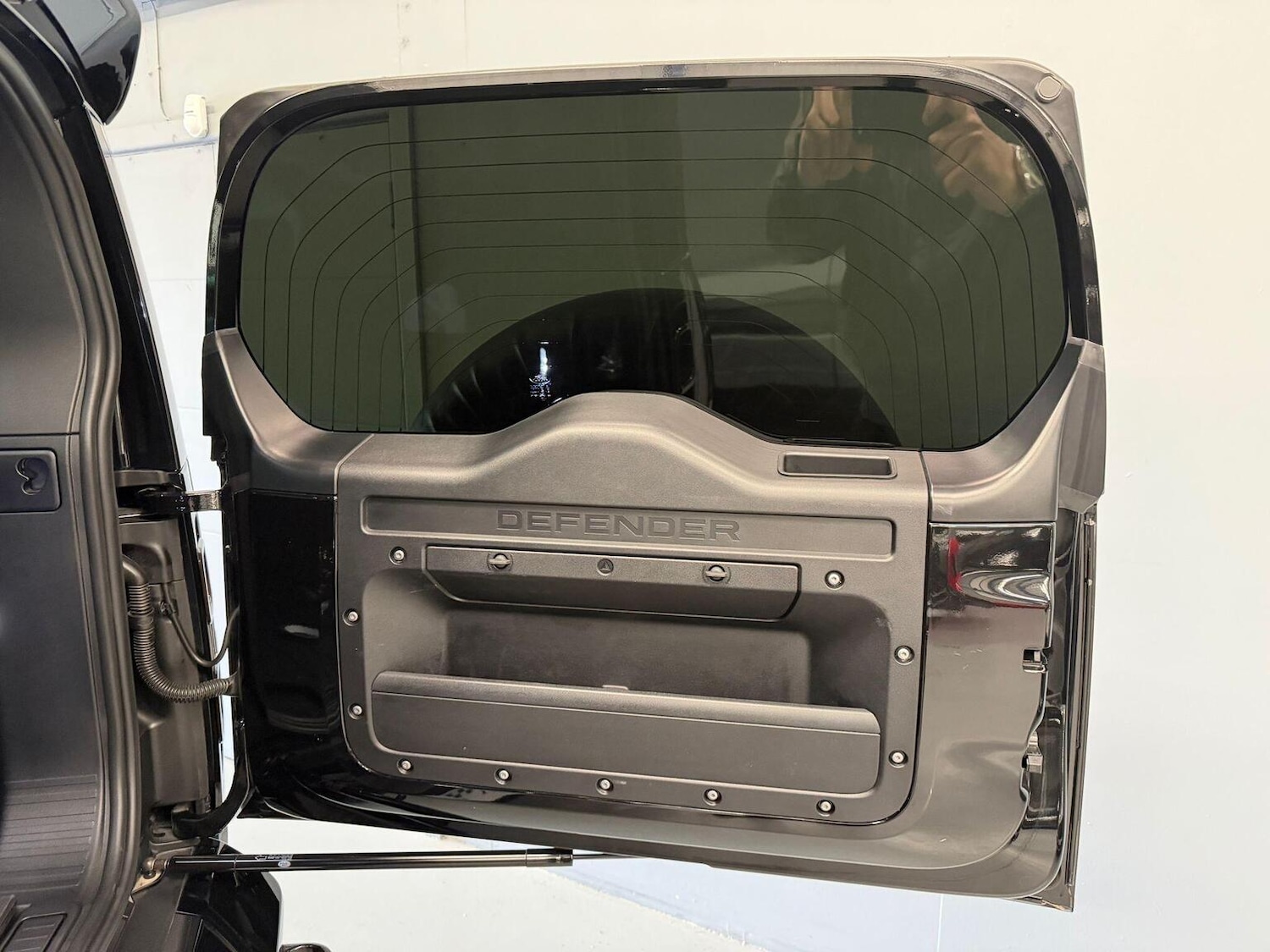 Used Land Rover Defender 110 2024 for sale - 78004505: Photo 59