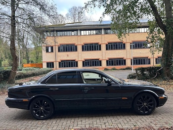 Used Jaguar XJ 2005 for sale - 79044776: Photo