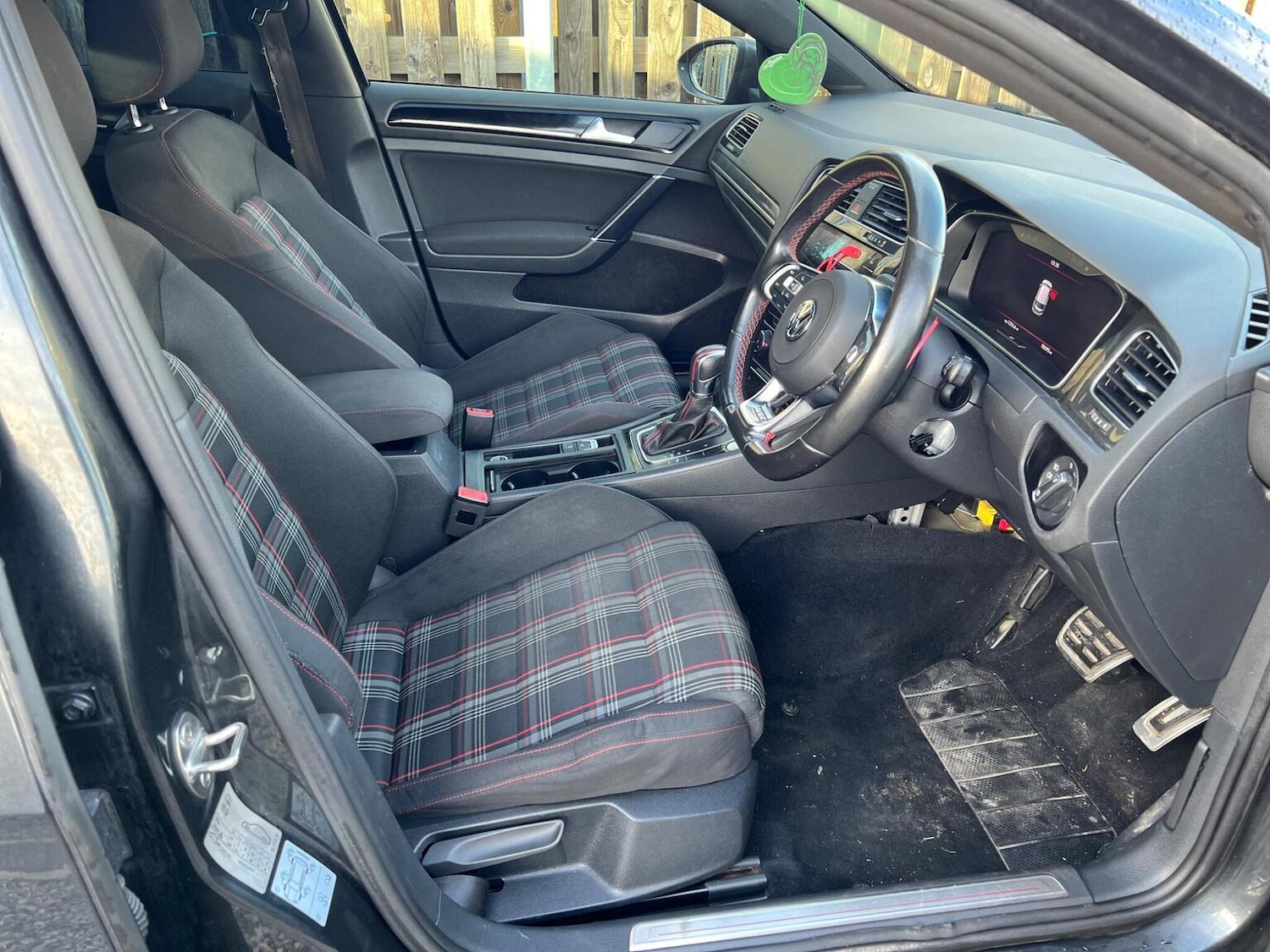 Used Volkswagen Golf 2016 for sale - 77303806: Photo 12