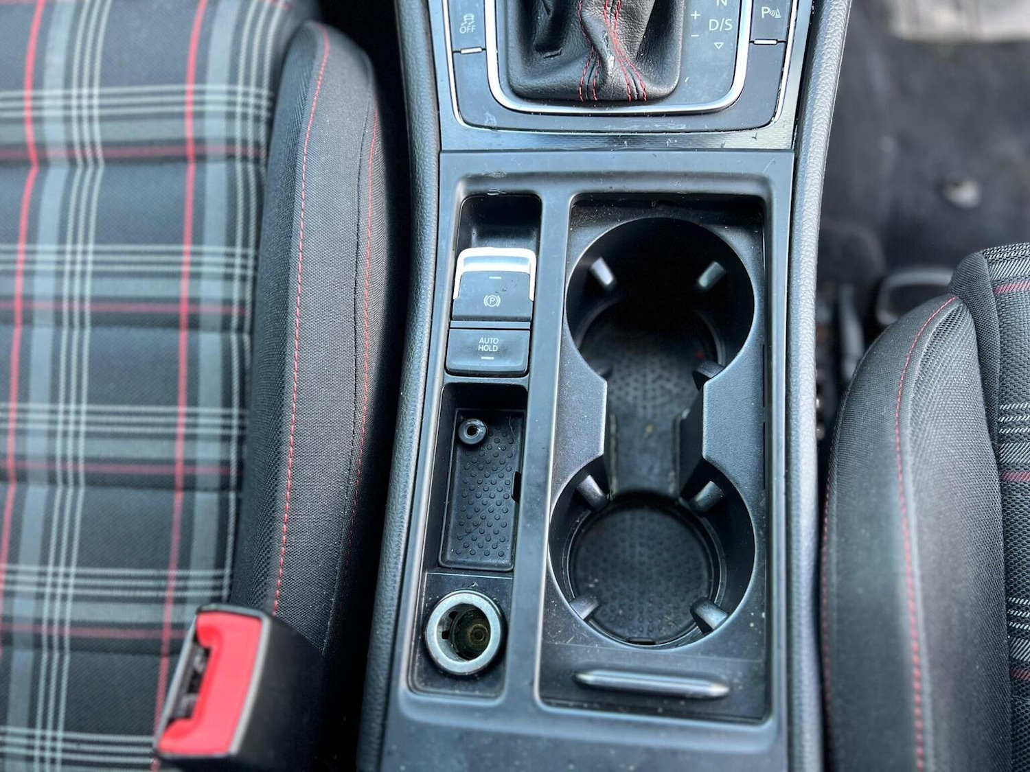 Used Volkswagen Golf 2016 for sale - 77303806: Photo 8