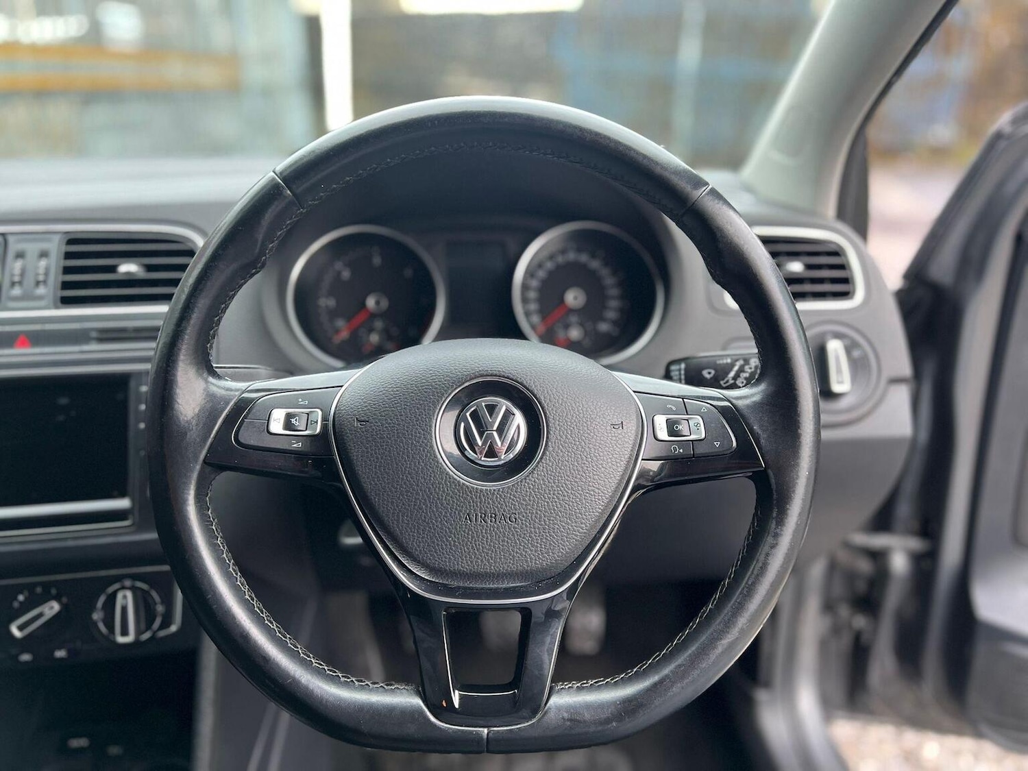 Used Volkswagen Polo 2014 for sale - 77303802: Photo 30